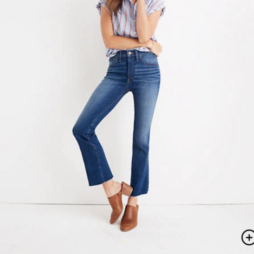 NWT Petite Cali Demi-Boot Jeans in Marco Wash